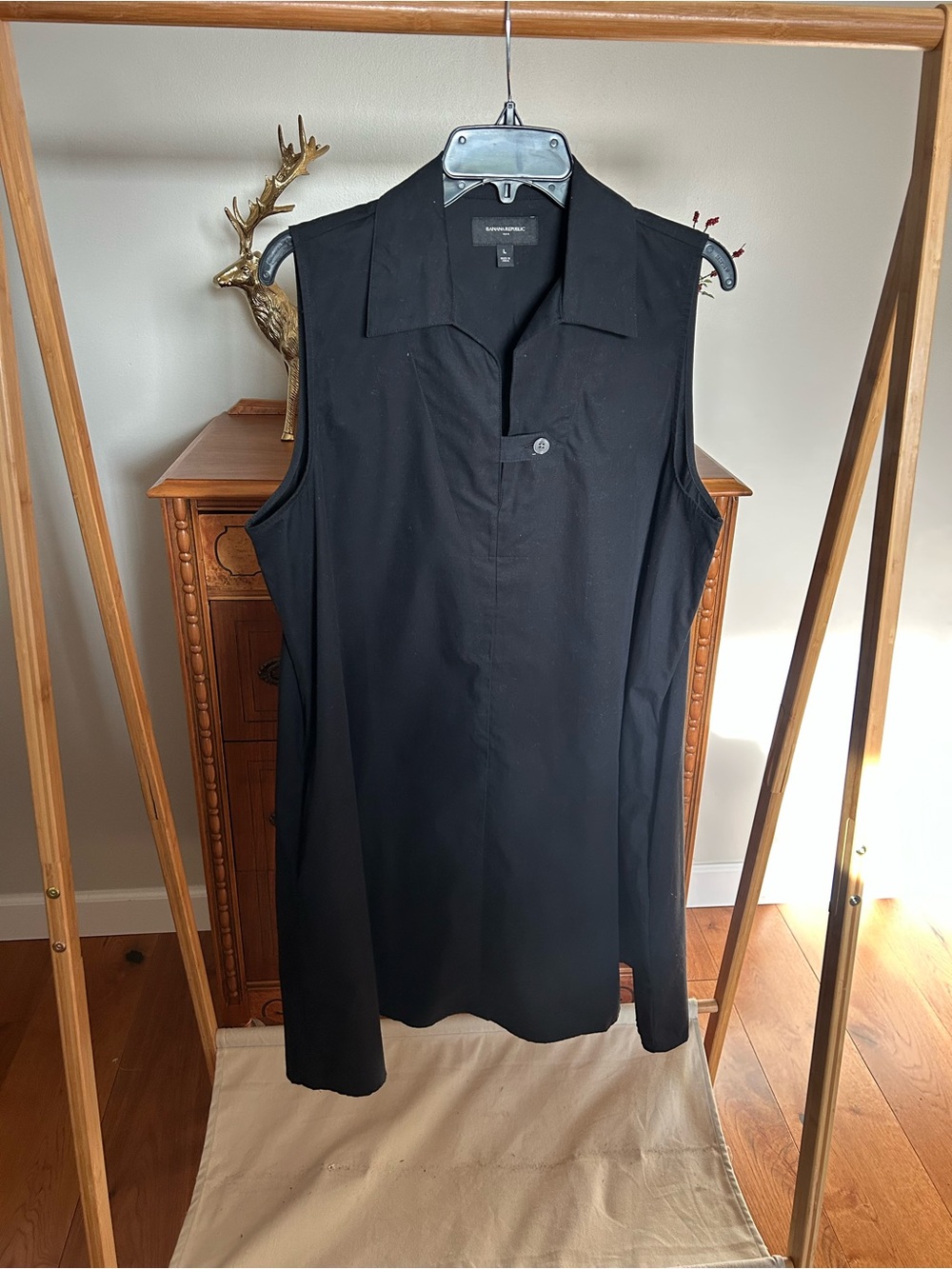 Banana Republic Sleeveless Collared Dress in Black